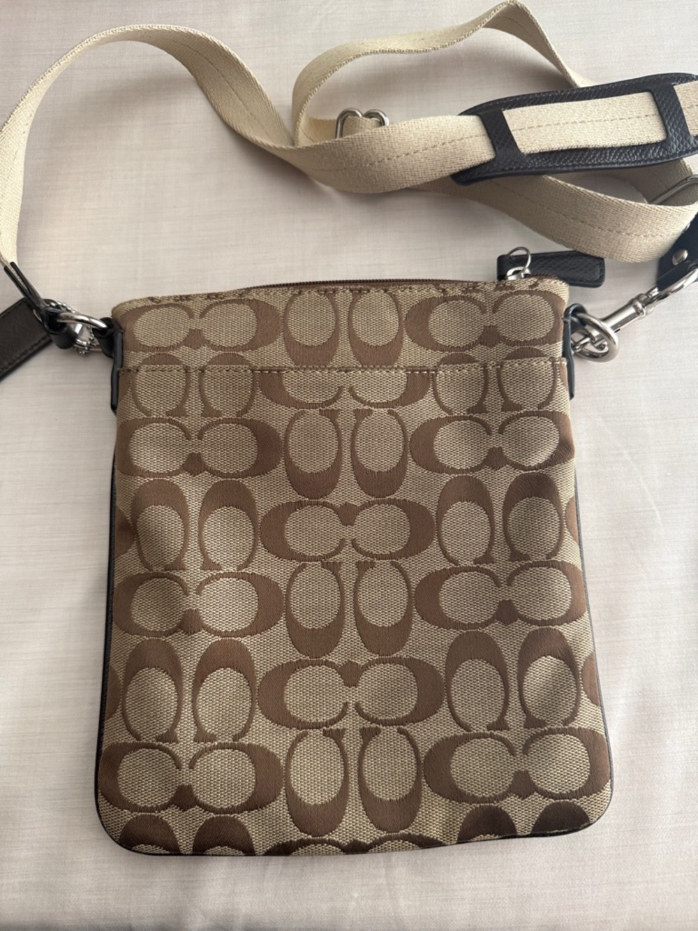 Coach Woman’s Signature Messenger Crossbody in Brown and Khaki - Picture 2 of 3